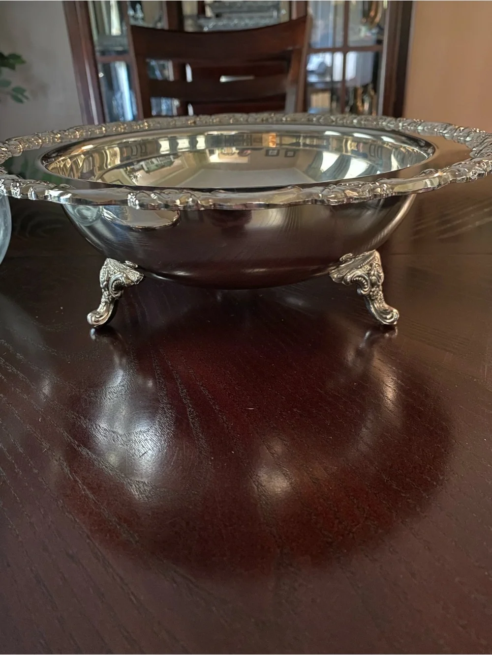 Silver Covered Serving Dish with Decorative Lid and Pyrex dish 12 inches - Picture 8 of 15